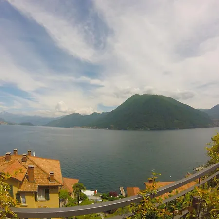 Open Space With Terrace Argegno